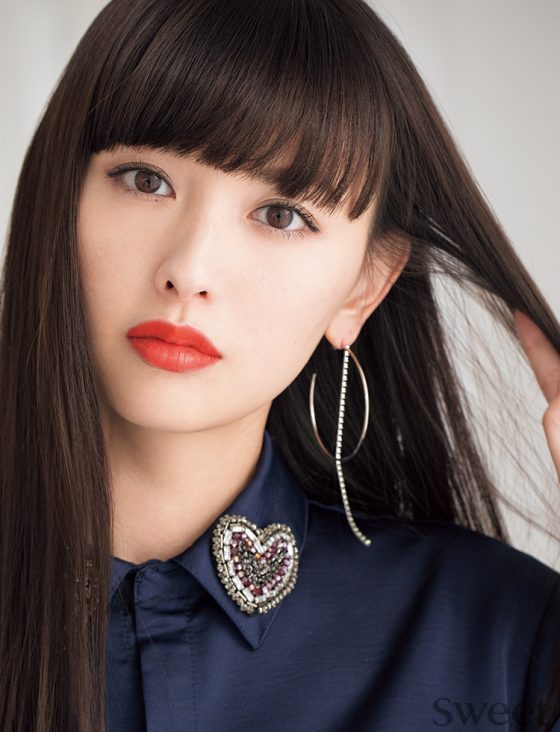 美容エリート・鈴木えみの春メイクを調査！主役はシャネルのリップ♡