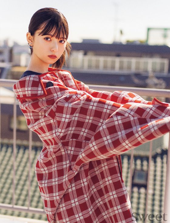 『情熱大陸』密着中の撮影はコレだった！齋藤飛鳥の小顔が際立つゆるっとコーデ