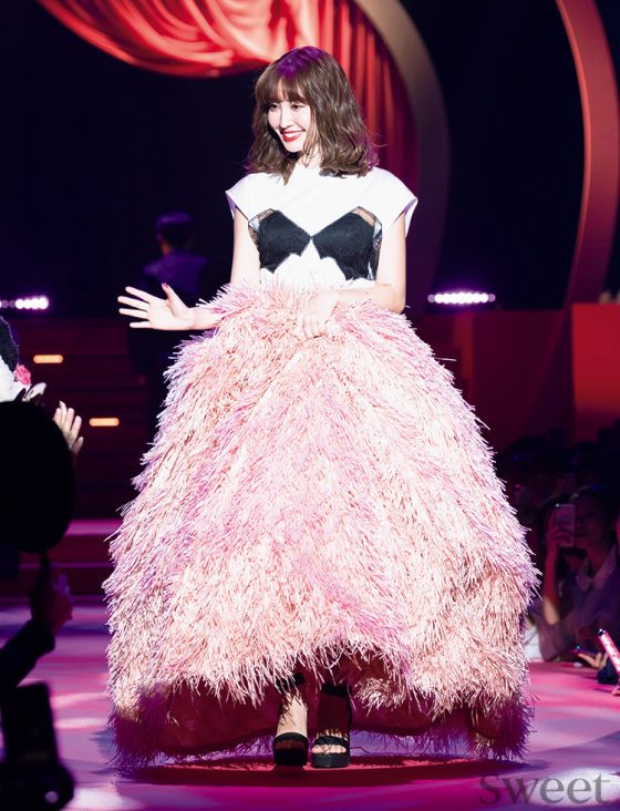 こじはるがバニーガールに⁉︎豪華タレントが集まった祭典をプレイバック♡【sweet collection 2019 report】