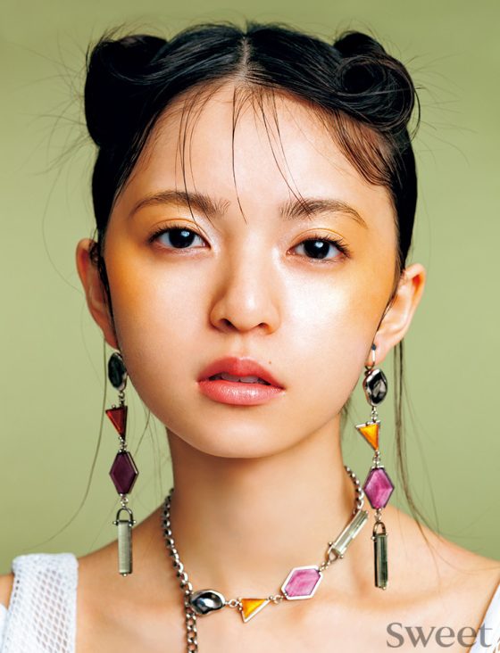 齋藤飛鳥がうっとりトロけ顔♡乙女な夏色ジュエリーたち