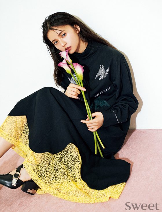 紗栄子、小嶋陽菜、齋藤飛鳥が“お気に”ドレスを披露！ 美女はみんな黒が好き!?