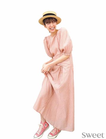 佐藤栞里ほか モデルのお呼ばれコーデを拝見！ 夏ドレスはウエストマークで決まり！[ZARAほか]