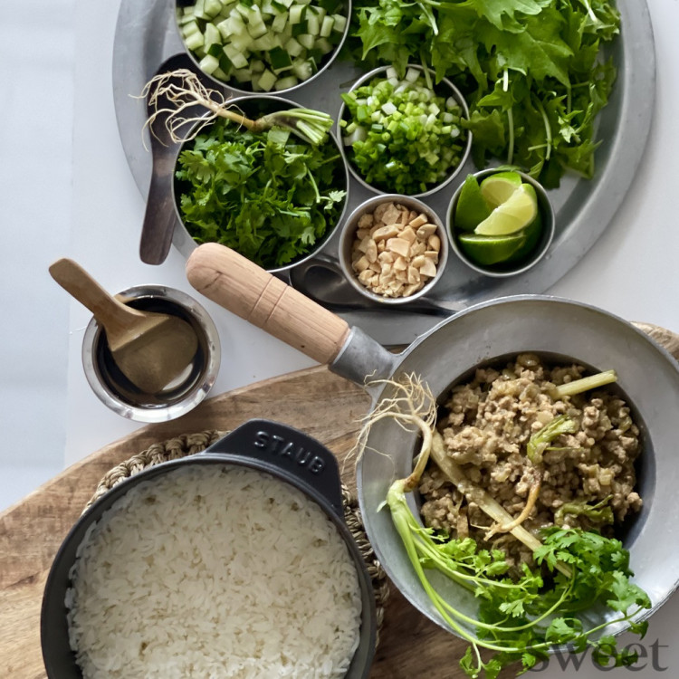 アジアンご飯レシピ（2）　野菜と薬味たっぷり「ドライグリーンカレー」from タイ