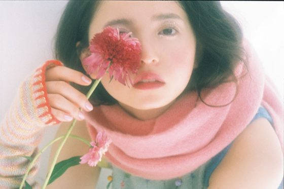 【乃木坂46・齋藤飛鳥】ニットセットアップは「あえて」のセット着用がおしゃれです♡