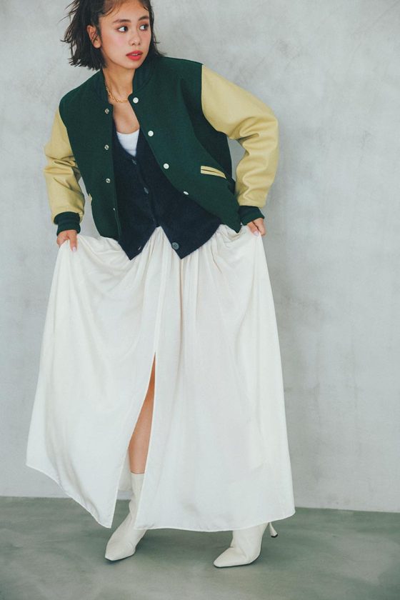 【佐藤晴美×今季の注目アウター】スタジャンを可愛く着こなす方法をレッスン♡