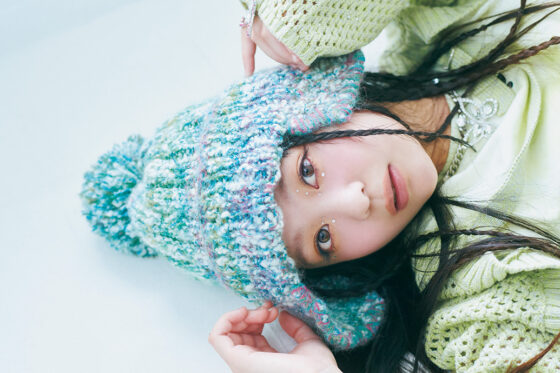 秋冬はギンギラポップなY2Kが気分♡ 小物で輝く煌めきスタイル