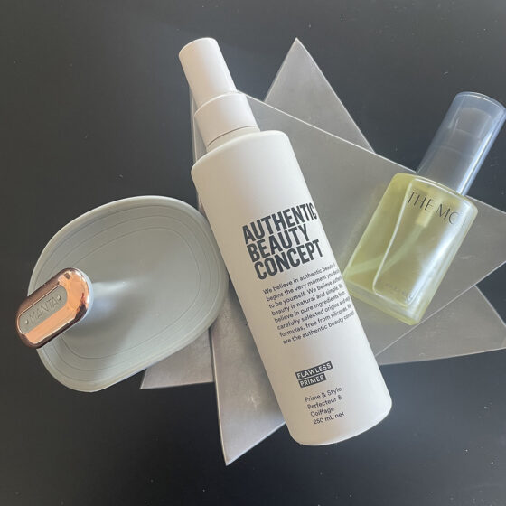 ミチのようなツヤツヤのストレートヘアにするために必要なコト・モノ♡【BEAUTY BUZZ】