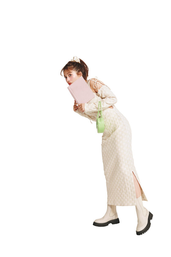 秋冬はチラッと肌見せがちょうどいい♡ カッティングドレスを着回し