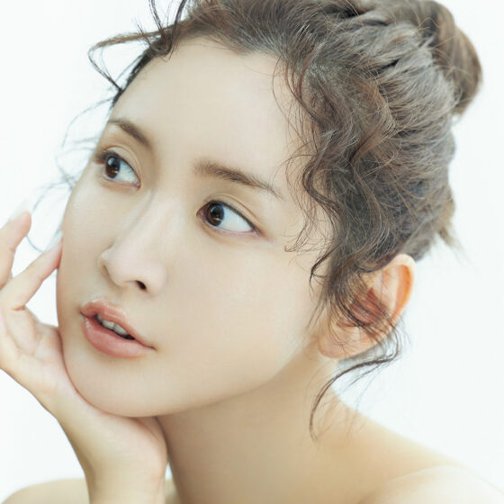 【紗栄子】の陶器みたいなTOTO肌を叶える♡スキンケアアイテムを大公開