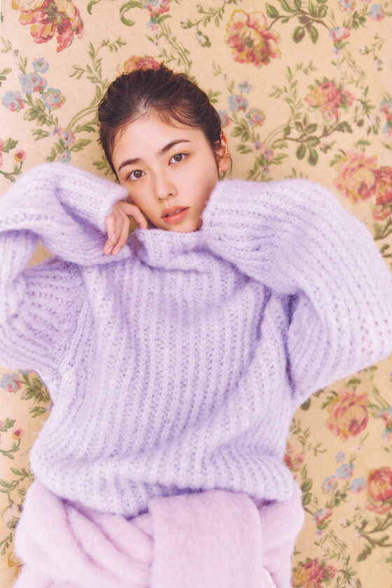 小芝風花が纏うHOTな冬の定番♡ 最新ふわもこニット7選