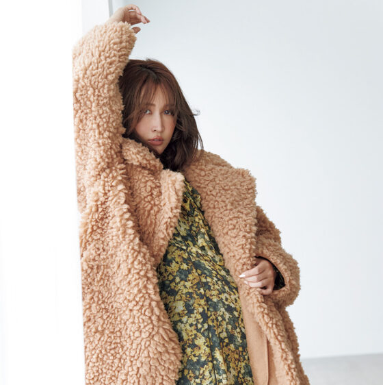 【紗栄子】大人柄ドレス×ふわもこコートが気分♡