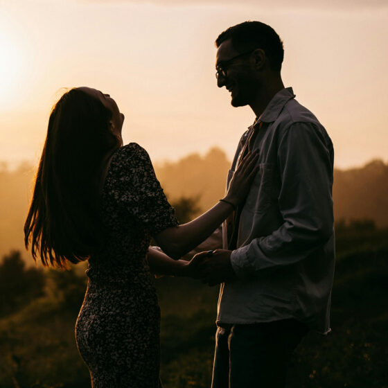 男性が好きな女性にだけみせる“脈あり”サインって？