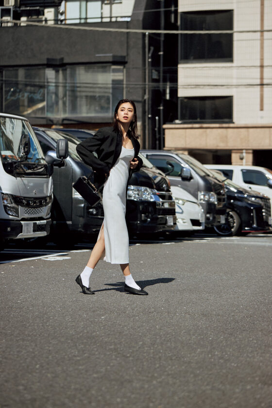 【佐藤晴美】シックでミニマル！王道ドレス4選
