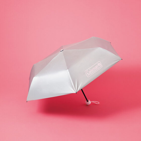 【今月号の付録】Colemanの晴雨兼用シルバーの折りたたみ傘（6/12発売sweet7月号 増刊号）