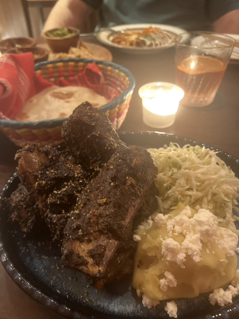 KUMA CANTINA　メキシコ風BBQ「アドボ・リブ」