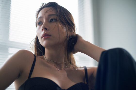 素肌を引き立てる。極上【スキンジュエリー10選】