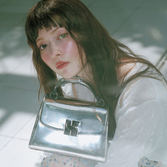 キラキラグリッターで視線を集めて♡ アイコニックな【本命バッグ6選】