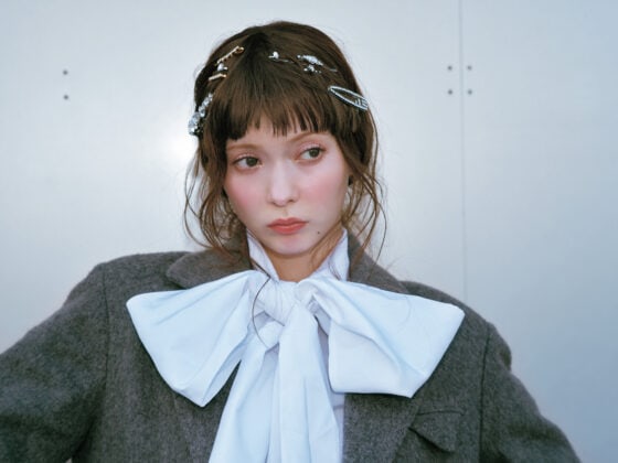 【2024冬トレンド】コーデのポイントに！キラキラアクセサリー＆シューズ大集合♡