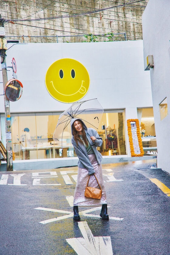 【パーカー】大人は“グレー”を選ぶのが正解！周りと差がつく着回し術