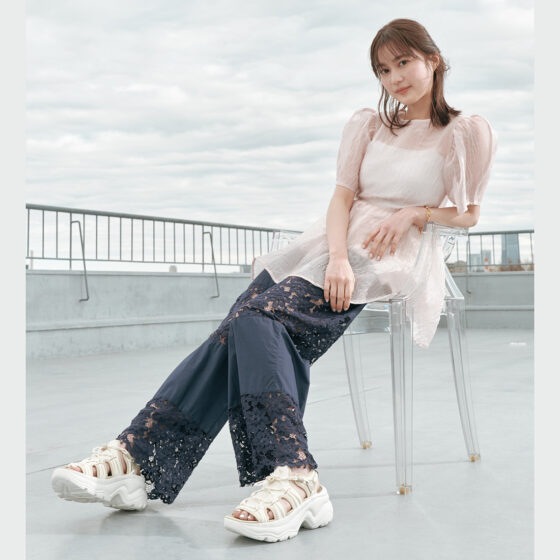 【生田絵梨花】が ［PUMA］厚底サンダルを 夏コーデとともにNAVI♡