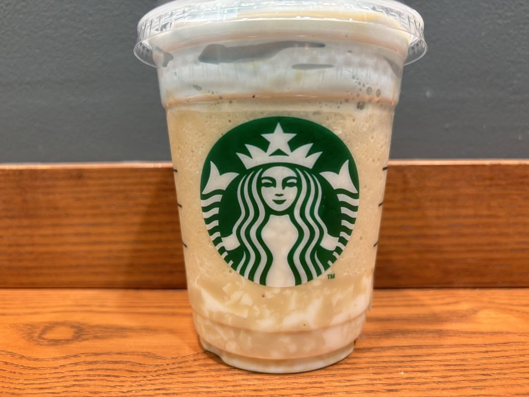 スターバックス　春空 ミルクコーヒー フラペチーノ®