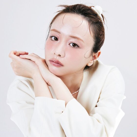 濡れツヤ×ピンクでピュア桃顔に♡ 血色感あふれる美しいツヤ肌作りのコツ