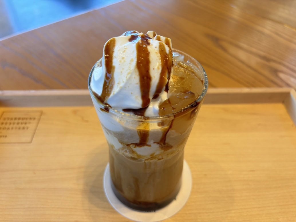 スタバ　ロースタリー 東京　米糀ミルク使用 黒糖 わらび餅 パフェ ラテ