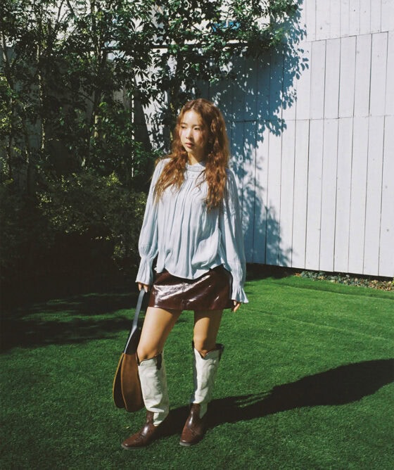 【ZARA】のミニスカ×ウエスタンブーツで叶う♡ 最旬の70sレトロコーデ