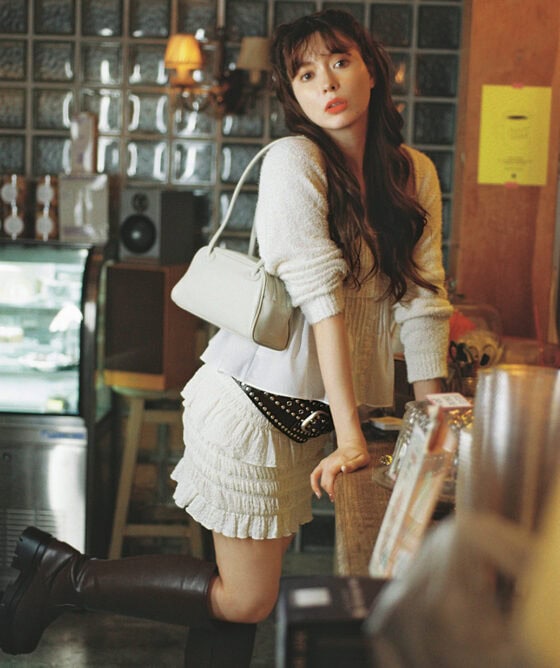 春は“ミニ”で決まり！大人の甘さ引き出す「フリルスカート」のお手本コーデ【LILY BROWN】