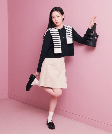 チェック柄にときめく♡ 「なごみ」が纏う最新ミニスカコーデ【BLUE