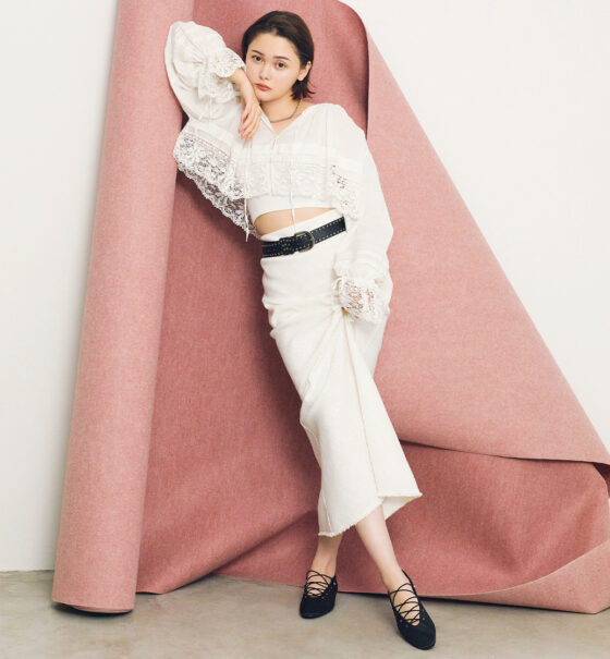 レディな足元に遊び心を♡ 大人の可愛げスタイルには「レースアップシューズ」が正解！