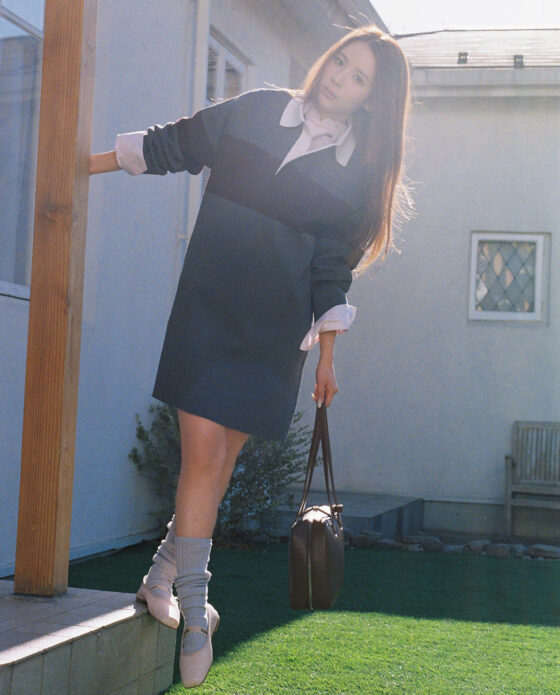 “ミニ丈”ブーム到来！大人見えする「襟つきワンピ」できちんとカジュアルコーデ♡