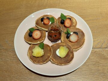 オートミール入り　パンケーキプレート