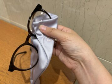 コールマン　調光サングラス、巾着ケース