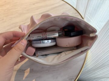 SNIDEL BEAUTY フリルポーチ