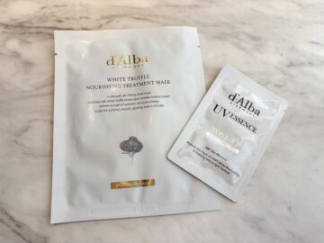 d'Alba　左：トリートメントマスク　右：トーンアップサンクリーム