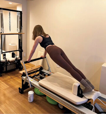 吉田朱里のセルフラブ