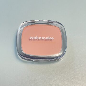 ウェイクメイクのチーク