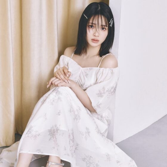 【FRUITS ZIPPER・鎮西寿々歌】オフショル×小花柄がたまらない♡ 大人の肌見せワンピース