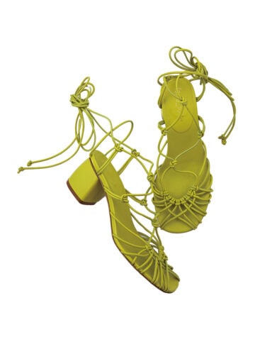 レースアップシューズ