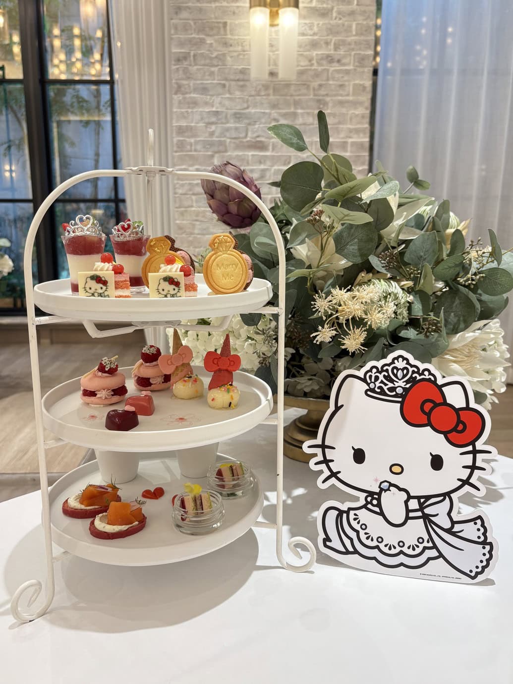 ハローキティプリンセスアフタヌーンティー