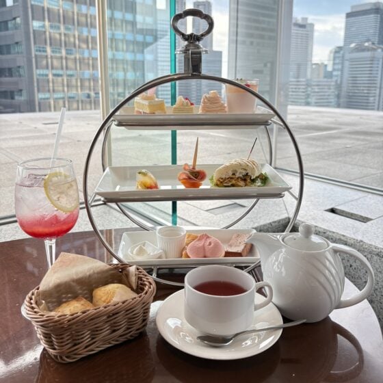 【東京・新宿】じゅわっと弾けるピーチにキュン♡ ほんのりピンクの絶品アフタヌーンティーを体験！