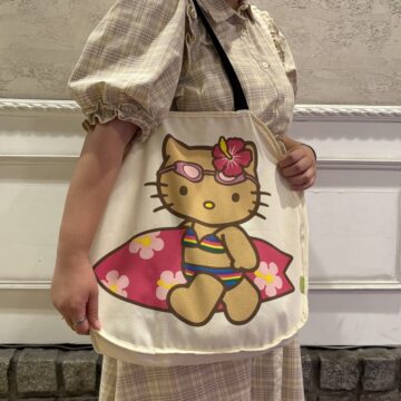 日焼け ハローキティ ビッグトートバッグ