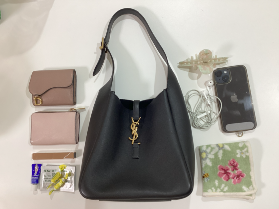 必要最低限の荷物でお仕事へ！ sweet lovers「早川知里」のバッグの中身を大公開♡【sweet lovers】