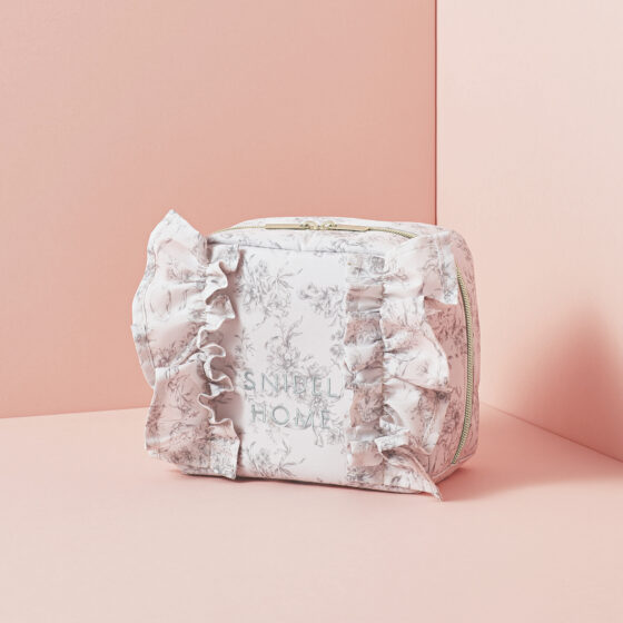 【付録】かわいくて軽くて収納力神♡ スナイデルホームの大容量フリルポーチは絶対買い【スウィート9月号】