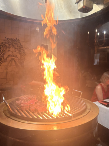 迫力のフランベ