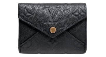 八木アリサのバッグ