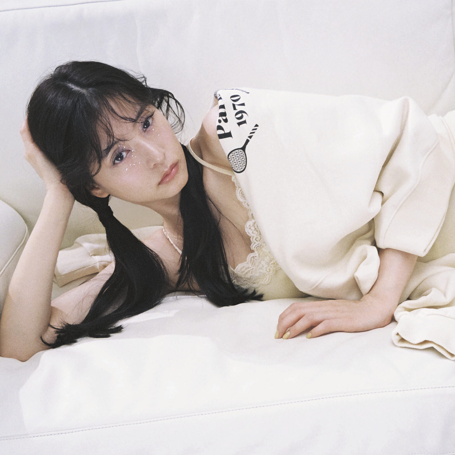 【新木優子】大人かわいくヘルシーに肌見せ♡ メロウな夏コーデ