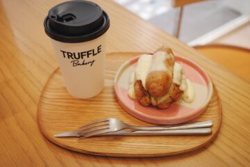 TruffleBAKERY、白トリュフのホットドッグ①