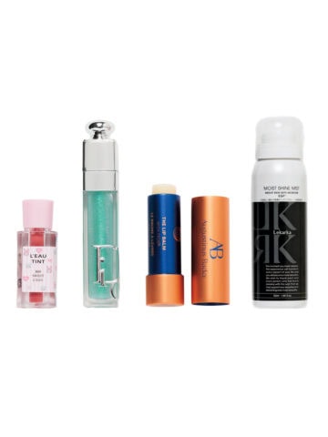 玉城ティナのバッグの中身